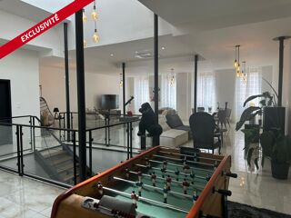  Maison  vendre 3 pices 230 m