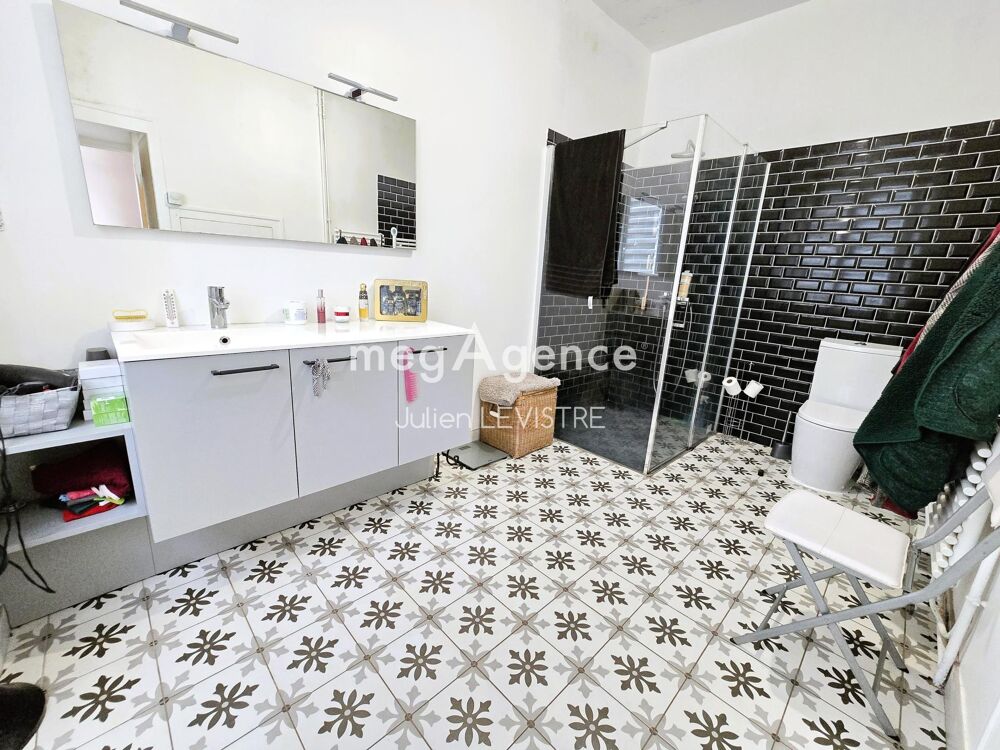 Vente Maison Maison de 7 pièces de 200m² Sainville