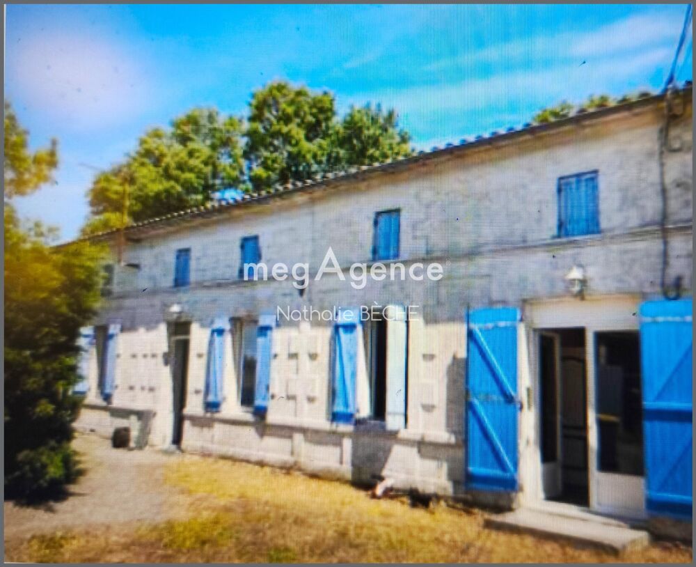 LONGERE RENOVEE à MARCILLAC