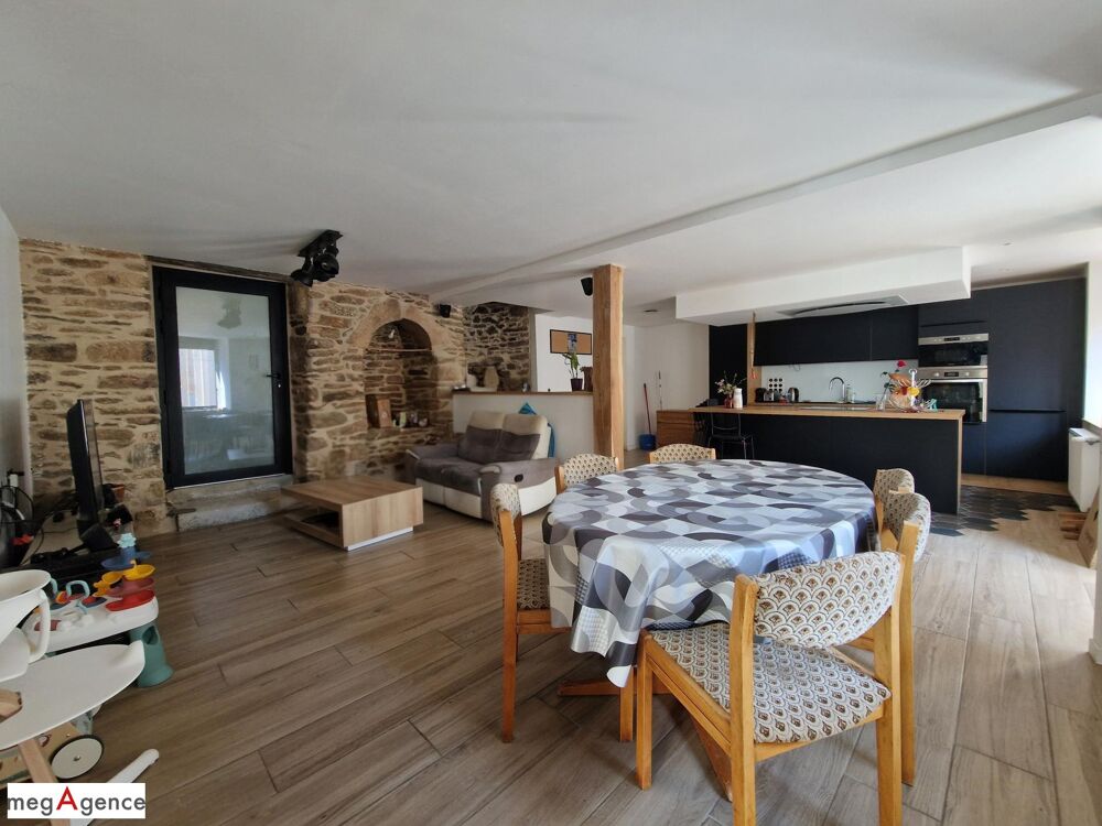 Vente Maison Maison de bourg en pierres avec jardin Le mené