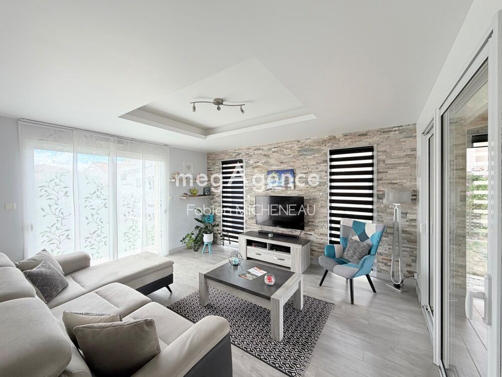 Vente Maison Maison plain pied - St Leger sous Cholet - 130 m2 - 6 pièces Saint-leger-sous-cholet