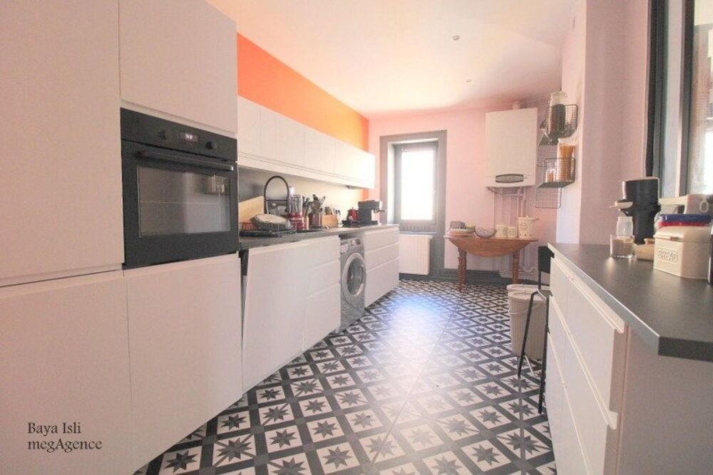 Vente Appartement Appartement T5 110m², duplex atypique avec tropézienne Saint-etienne