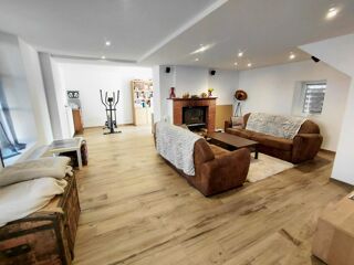  Maison à vendre 8 pièces 233 m²