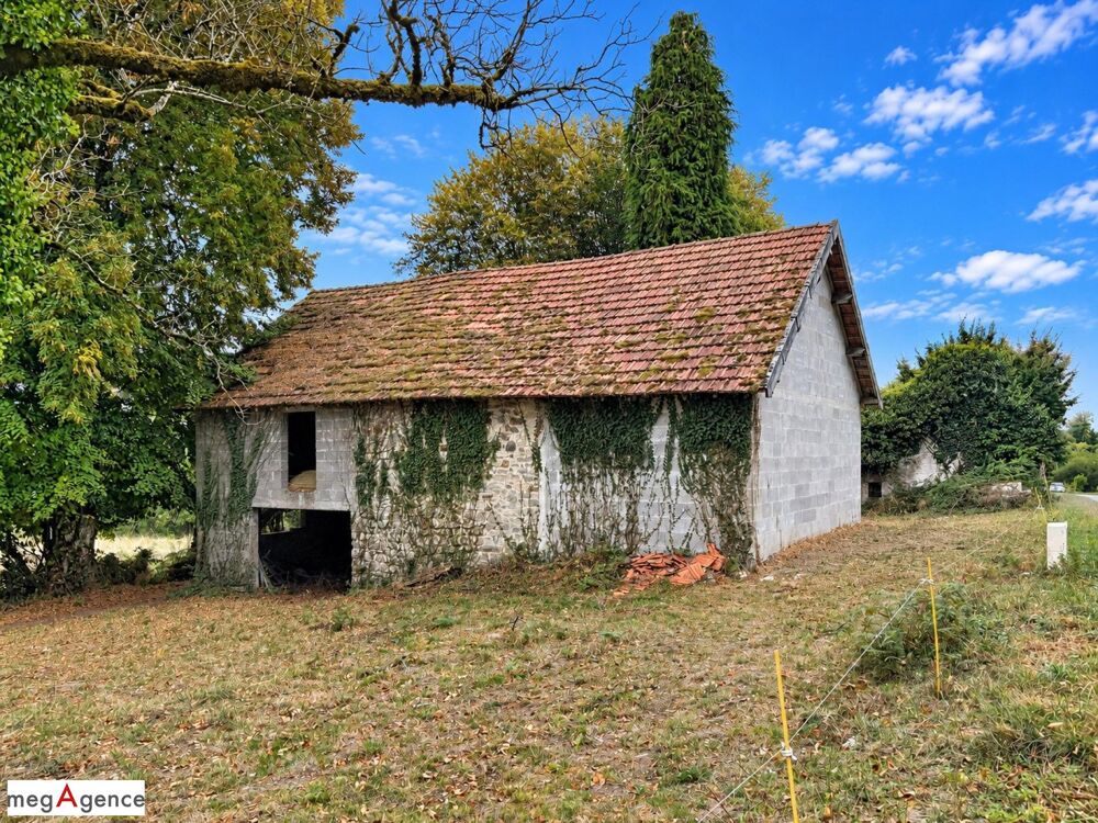Vente Maison Grange en pierres et parpaings avec maison à restaurer Saint-mexant