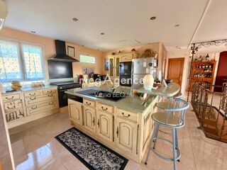  Maison à vendre 8 pièces 270 m²