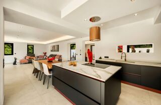  Maison à vendre 10 pièces 300 m²