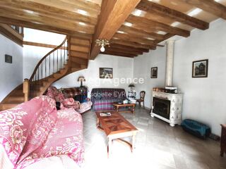  Maison  vendre 7 pices 210 m