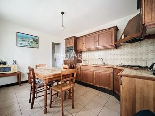  Maison  vendre 6 pices 131 m