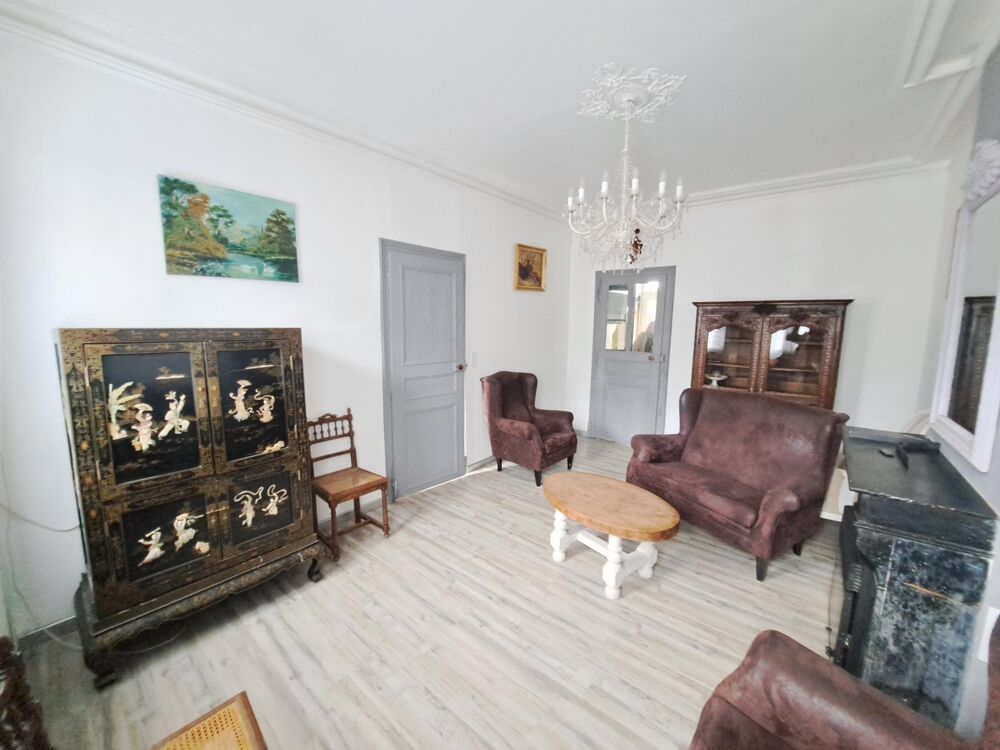 Maison centre ville, 2 suites parentales avec cour