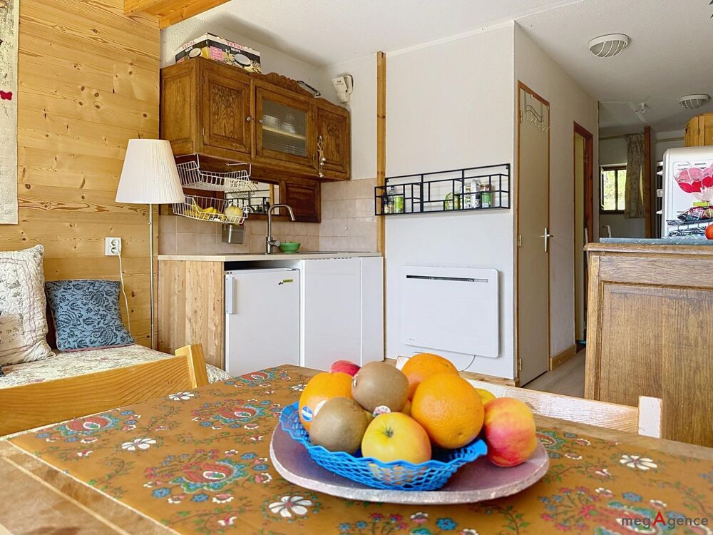 Studio 26 m² au premier étage