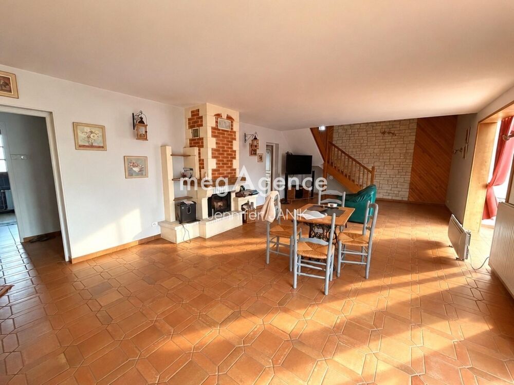 Vente Maison COUP DE CŒUR · MAISON FAMILIALE 270 M² · 5 CHAMBRES Haudivillers