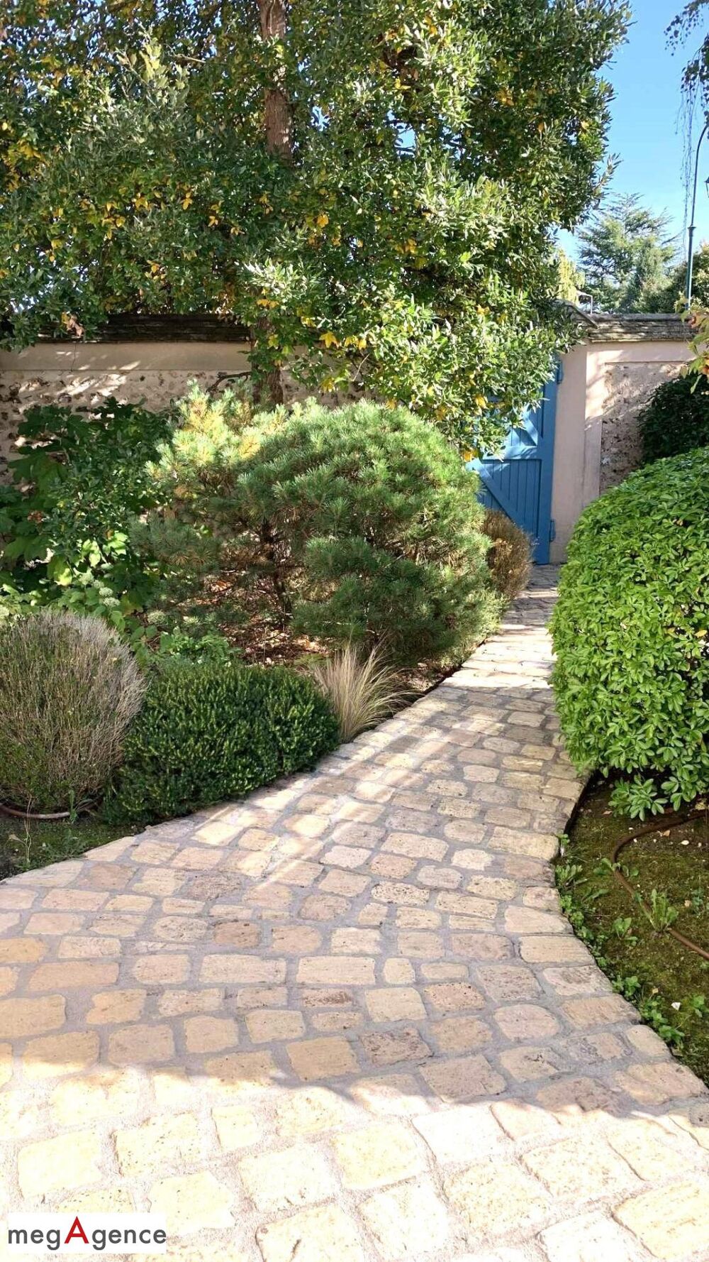 Vente Maison Longère 328 m² - 5 chambres 5 salles d'eau - Maison d'amis- Jardin 2635m² - Garage -Tennis - proche Houdan 78550 Houdan