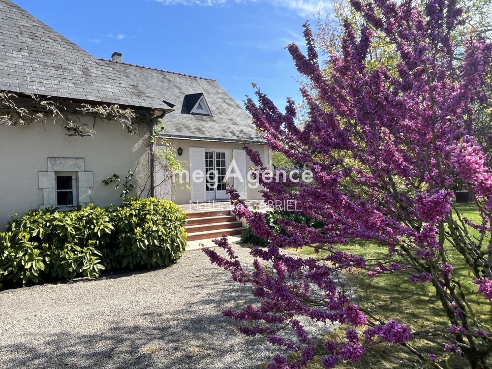 PRUNIERS- Hauts de Beaumont-Maison de 185 m2 (5 chambres) sur 1125 m2.