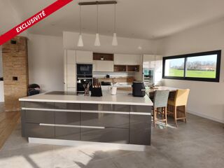  Maison � vendre 6 pi�ces 280 m�