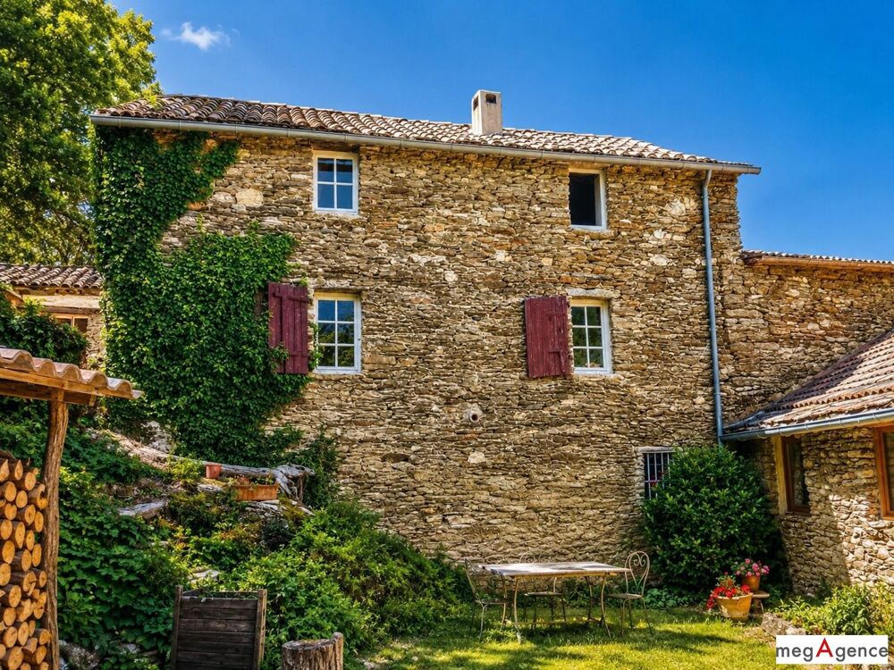 Mas cévenol autonome en eau - Rivière privée - 5,6 ha