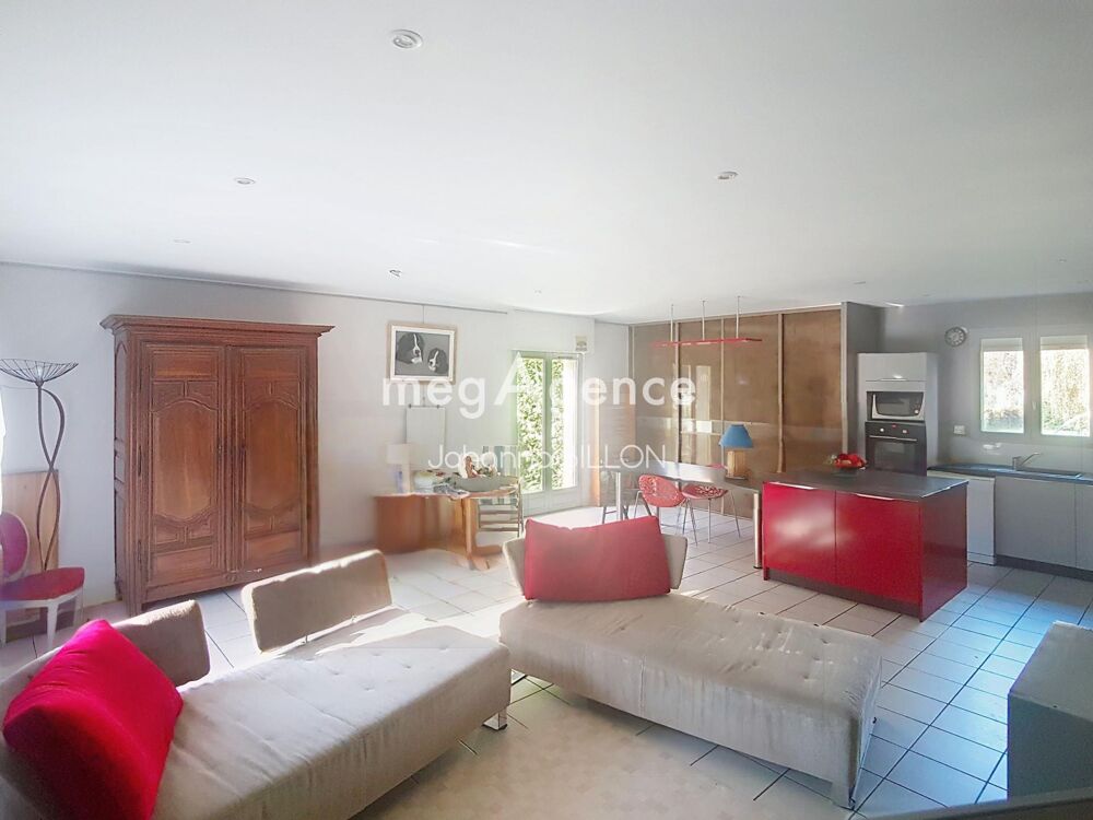 Maison familiale de 140 m² au calme, avec vie de plain-pied et DPE C !!