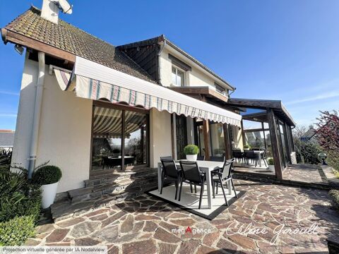   Belle contruction des ann�es 70 avec d�pendance pour camping-car ! Maison - 8 pi�ce(s) - 205 m�