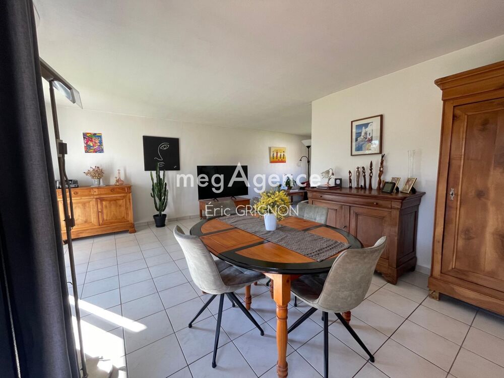 Maison 4 pièces avec piscine et dépendances !