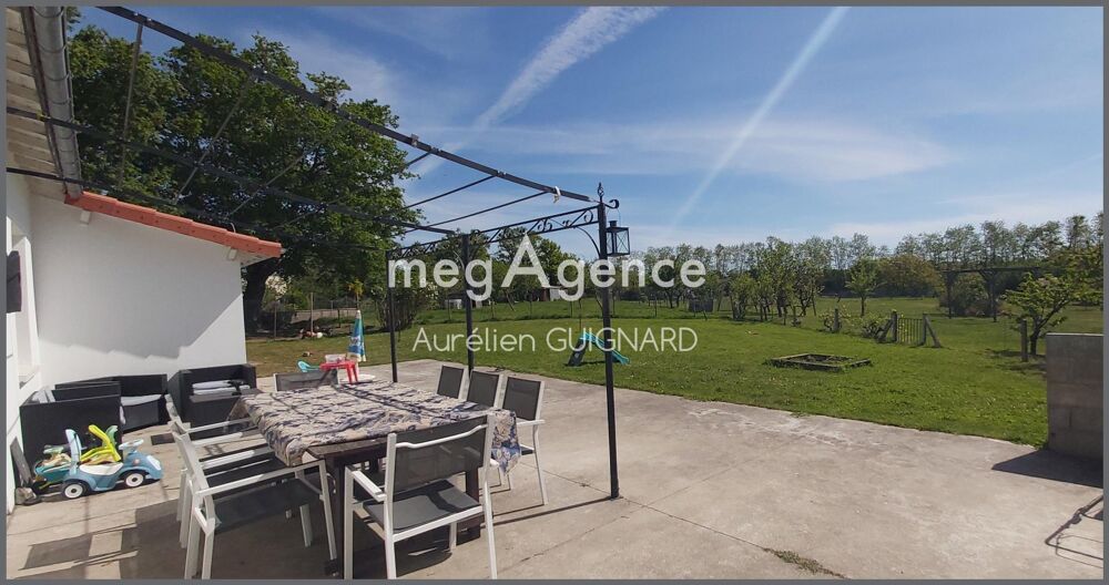 Vente Maison 2 chambres, Cadre de nature, bel espace en pelouse, garage Bressuire