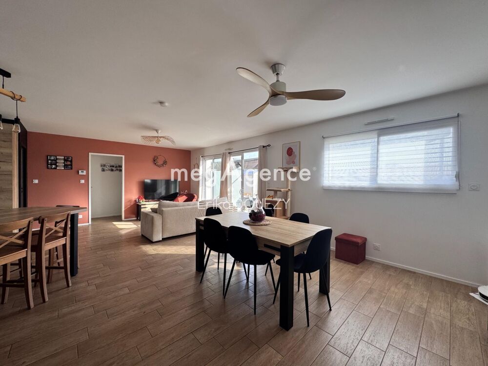 Vente Maison Maison contemporaine plain-pied 4 chambres double garage Yzernay
