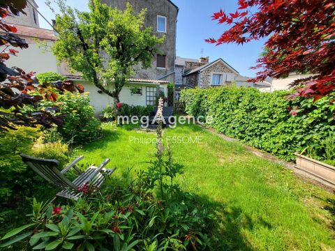   Maison de village 3 pi�ces enti�rement r�nov�e de 113m2 Maison - 3 pi�ce(s) - 113 m�