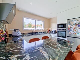  Maison à vendre 6 pièces 131 m²