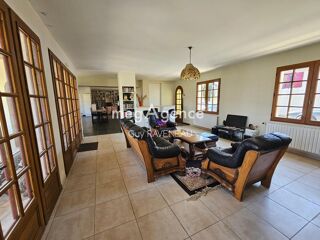  Maison  vendre 8 pices 169 m