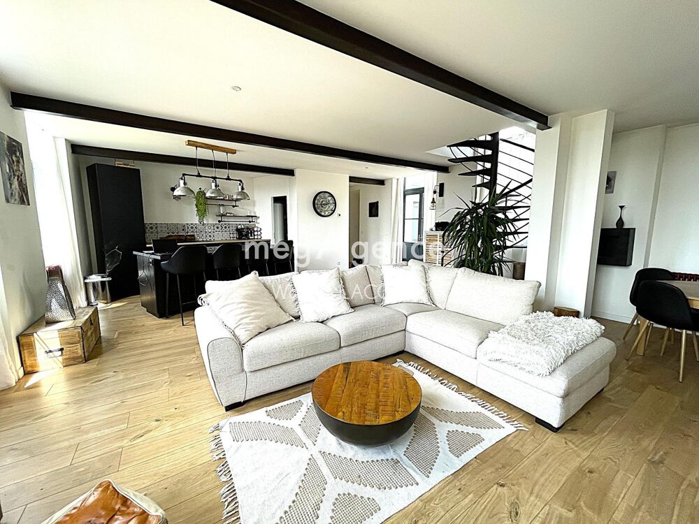 Chavenay, maison d'environ 145 M² totalement rénovée.