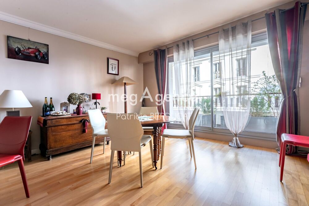 APPARTEMENT DE RÉCEPTION 3 PIECES 103M² avec ASCENSEUR, EXTÉRIEURS et BOX