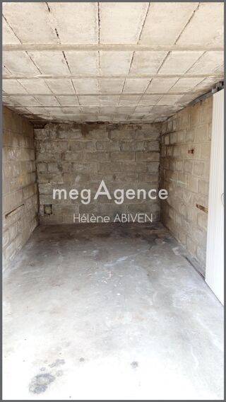  Parking / Garage � vendre 12 m�