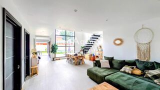  Maison  vendre 8 pices 216 m