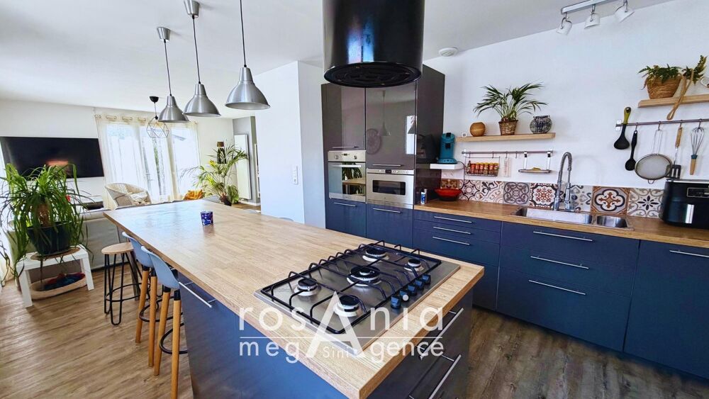 MAISON 143 m² AVEC PISCINE INTÉRIEUR ET T2 INDÉPENDANT