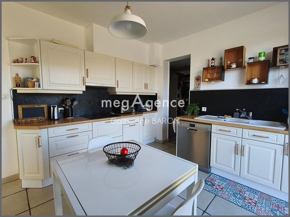 Vente Maison Maison - 5 chambres - jardin Chateaubernard