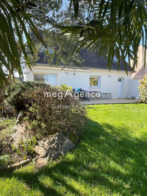   Maison T6 avec piscine � Locmariaquer Maison - 6 pi�ce(s) - 124 m�