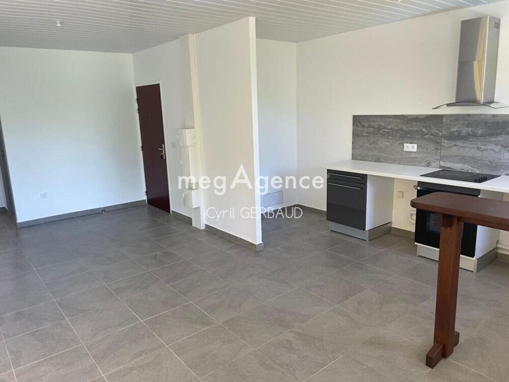 A vendre appartement T3 récent à Rémire-Montjoly, loué, dans une résidence sécurisée.