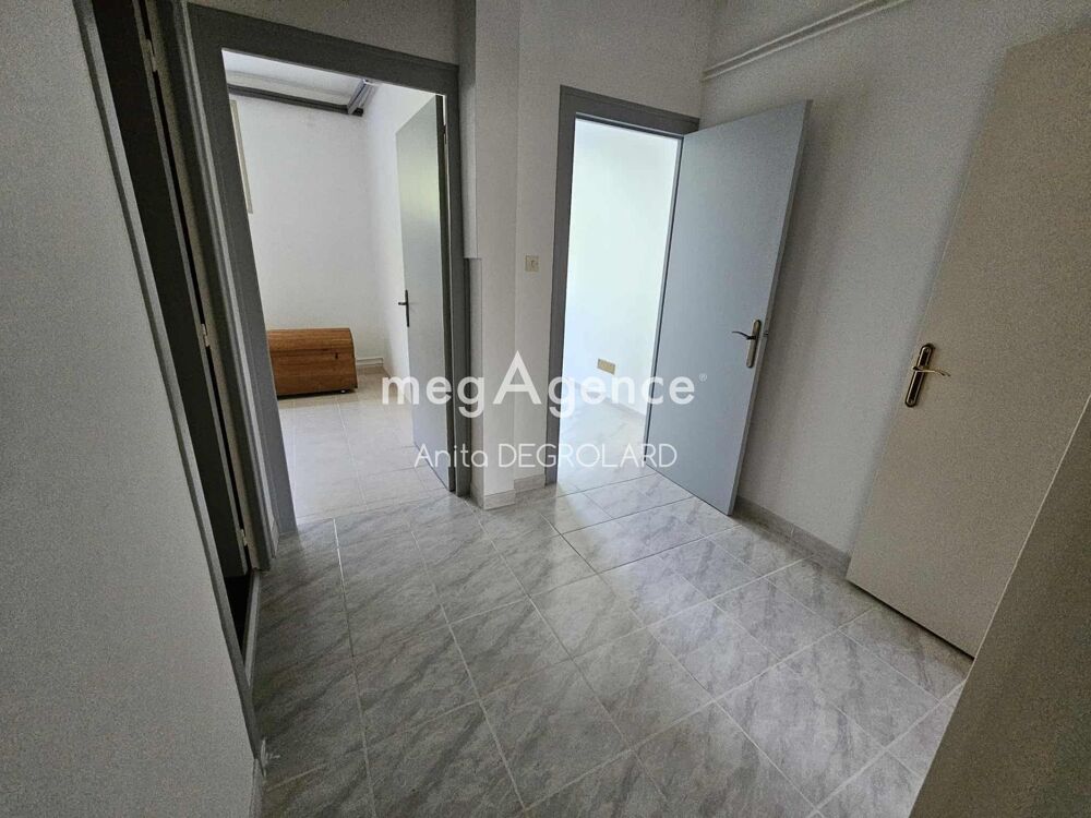 Vente Maison MAISON SPACIEUSE - PROXIMITE CENTRE VILLE - LA ROCHE SUR YON La roche-sur-yon