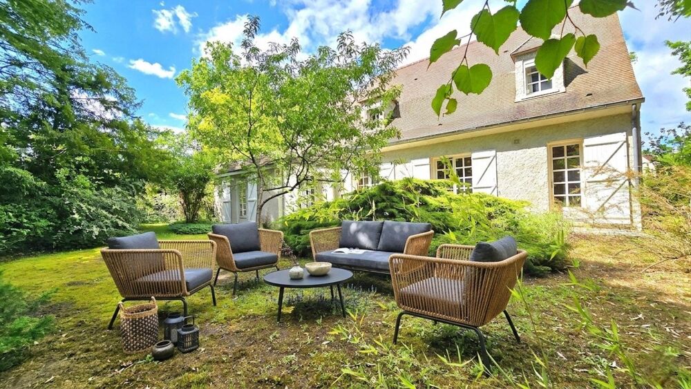 Maison familiale 8 pièces  Cadre magique au Parc du Manoir