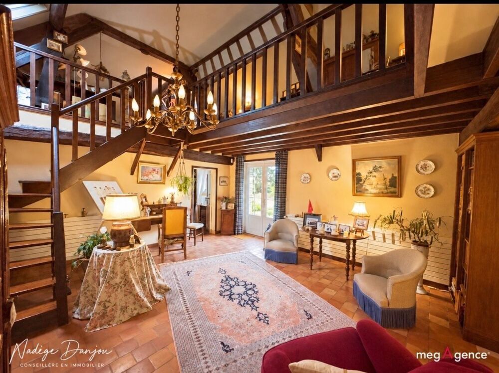 Vente Maison SAINT PIERRE TARENTAINE 200 M2 DE CHARME AU COEUR D'UN PARC ARBORE Souleuvre en bocage