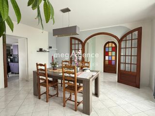  Maison à vendre 8 pièces 205 m²