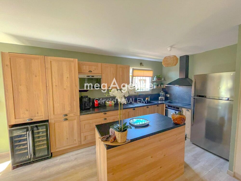 Vente Maison Maison de 90m² proche centre ville à Cavalaire-sur-Mer Cavalaire-sur-mer