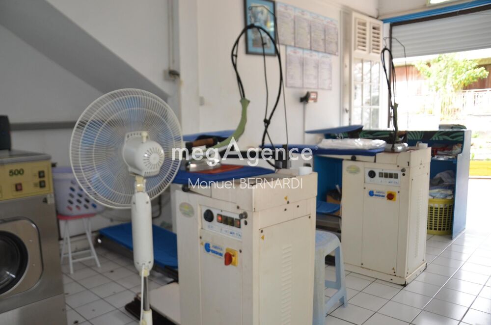   Fonds de commerce - Blanchisserie - Teinturerie - 70m² environ 