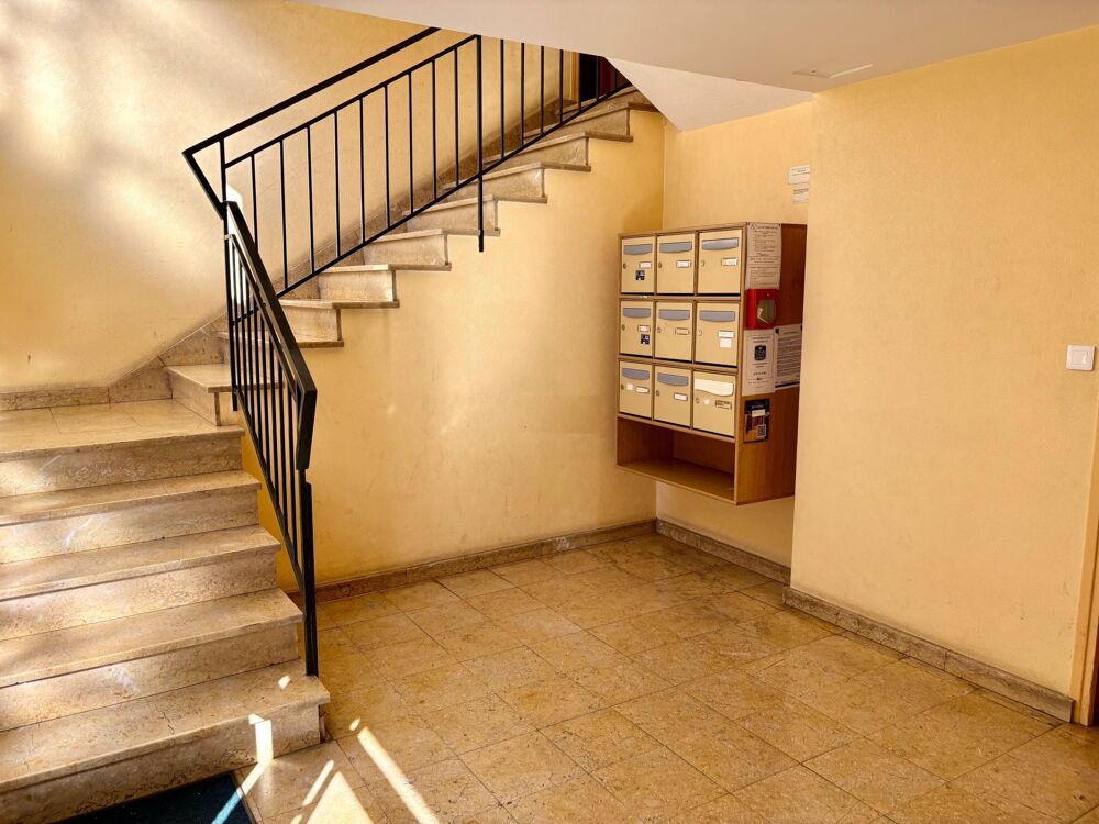 Vente Immeuble Ensemble de 3 appartements avec garage vendu loués Brive-la-gaillarde