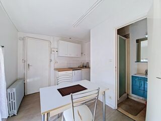  Appartement à louer 2 pièces 30 m²