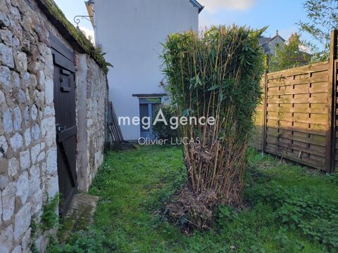   Charmante maison au coeur d'un petit village de bord de Seine. Maison - 5 pièce(s) - 175 m²