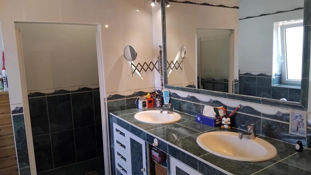 Vente Maison BRESSOLLES – Maison familiale bien rénovée – 137 m² – 3+1 chambres – Jardin – Garage Bressolles