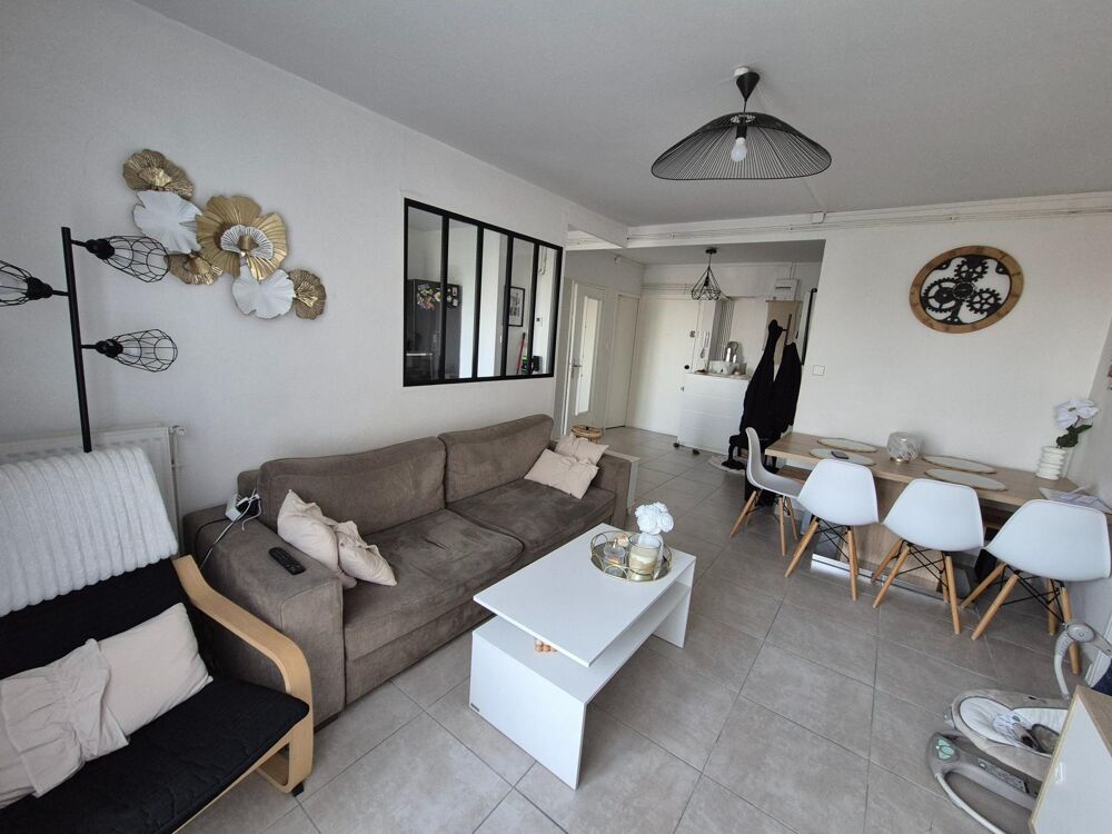 Vente Appartement Montplaisir : joli t4 rénové avec 2  balcons. Dernier étage. Faibles charges ! Saint-etienne