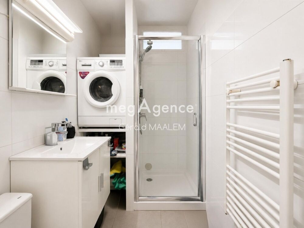 Studio de 23m² avec cave et parking à Saint Raphaël