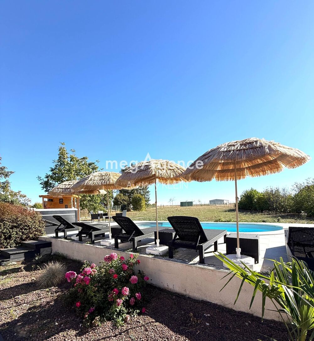 Maison coup de coeur  Piscine - Jacuzzi - Toit Cathédrale
