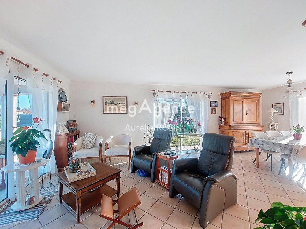 Vente Maison Pavillon 130m² 3 chambres et un bureau Somloire