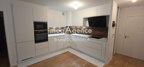   Appartement 4 pi�ces avec box double v�hicule Appartement - 4 pi�ce(s) - 76 m�